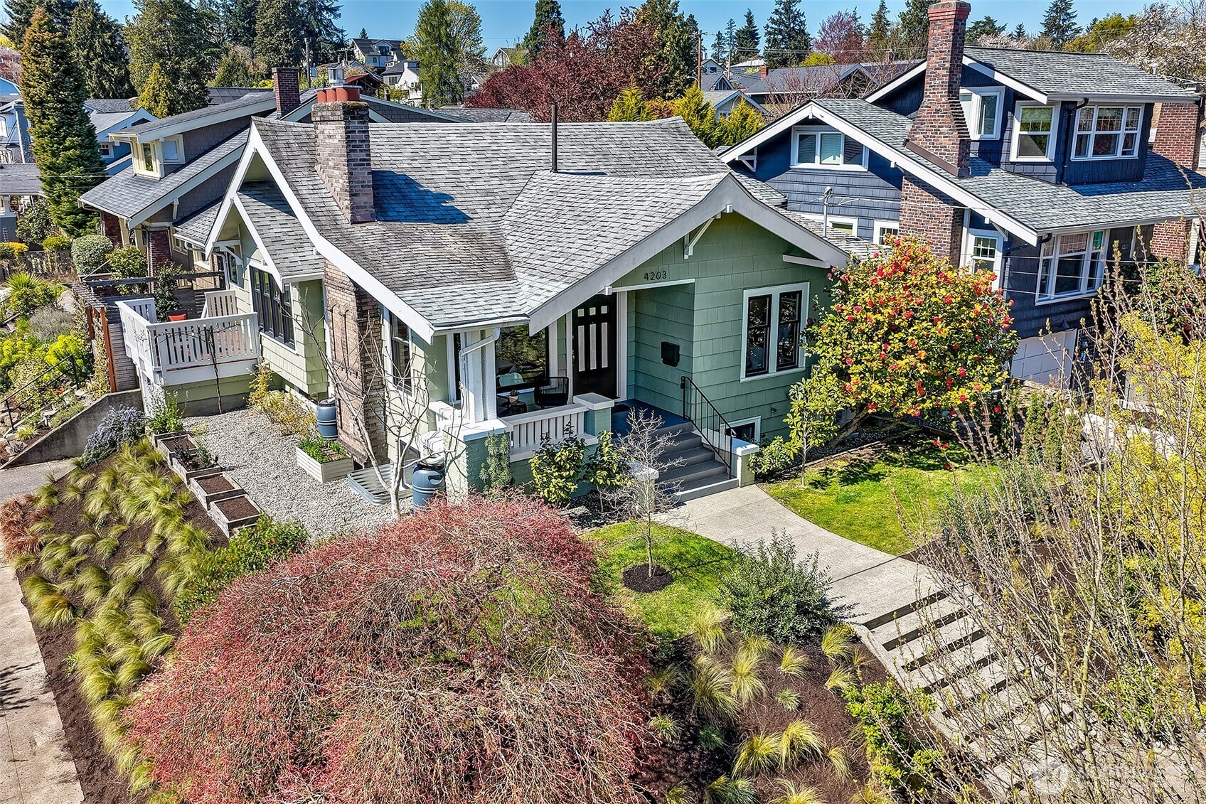 4203 Corliss Avenue N, Seattle, WA 98103