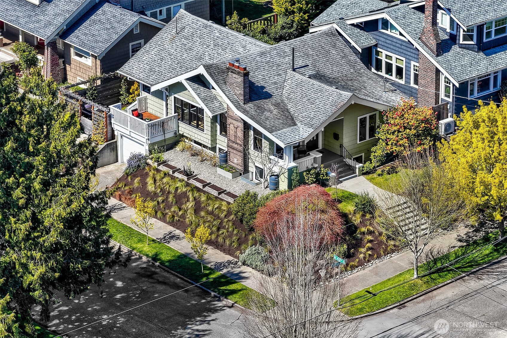 4203 Corliss Avenue N, Seattle, WA 98103