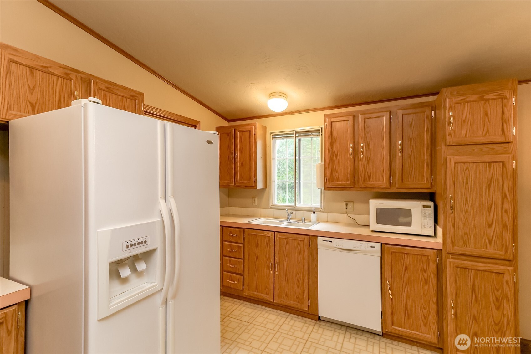 1831 NE Blacksmith Drive , Belfair, WA 98528