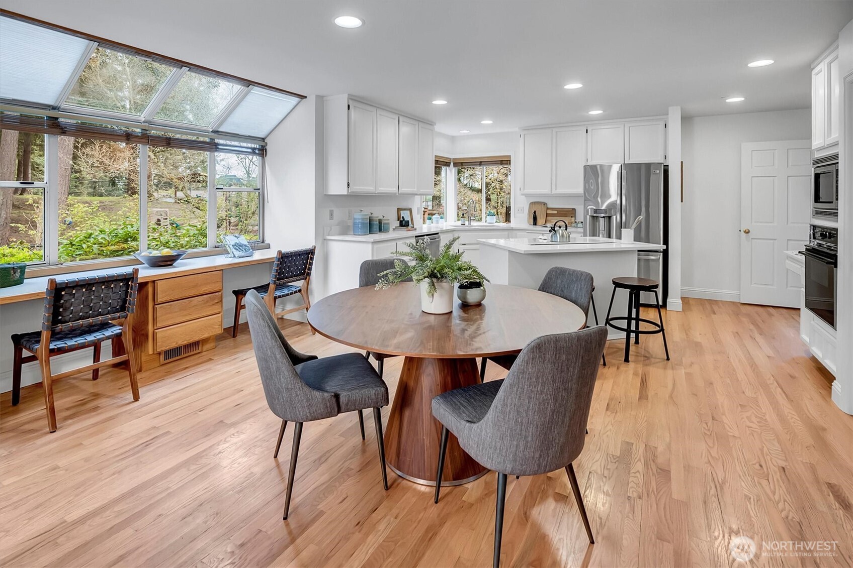 3911 240th Place SE, Sammamish, WA 98029