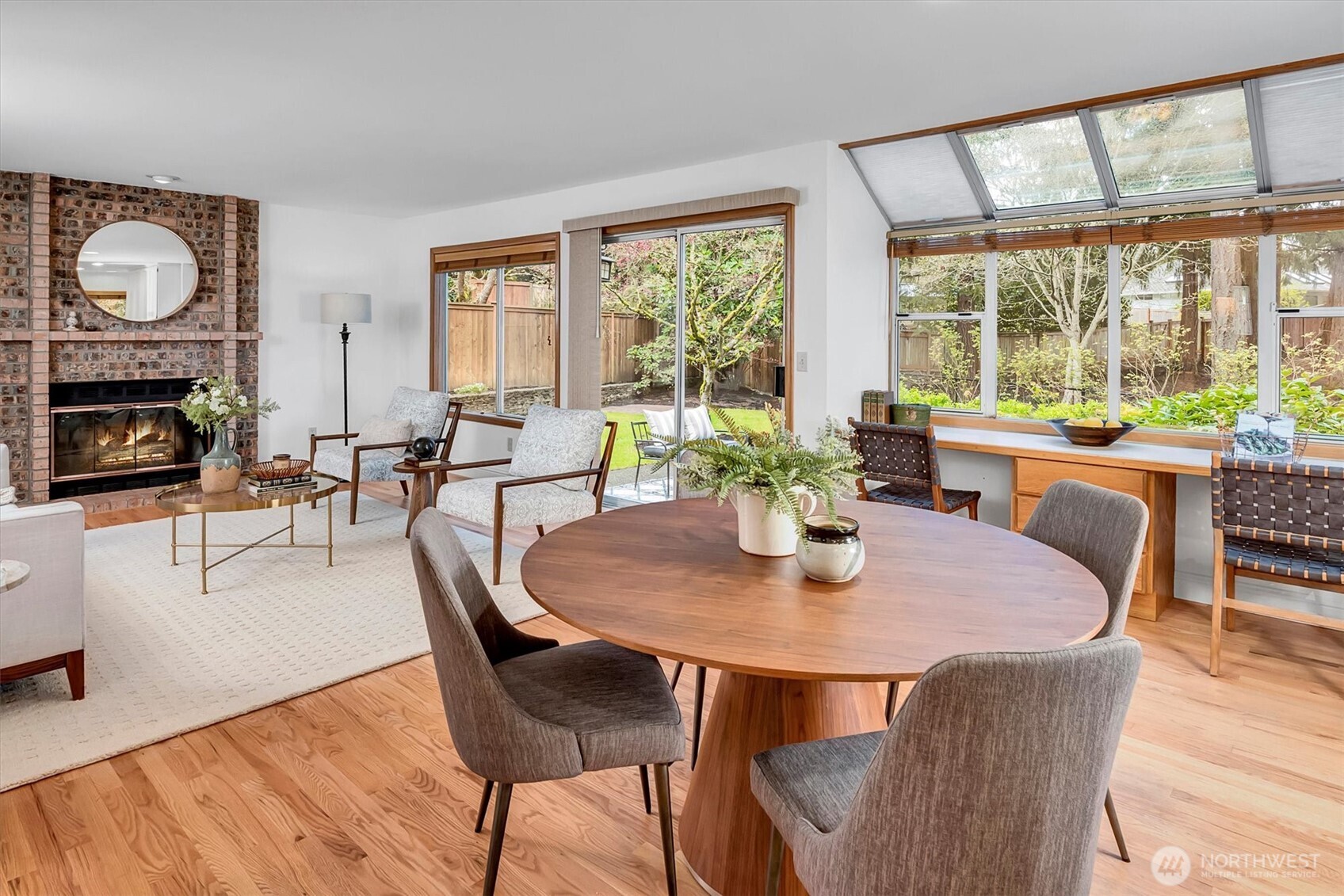 3911 240th Place SE, Sammamish, WA 98029