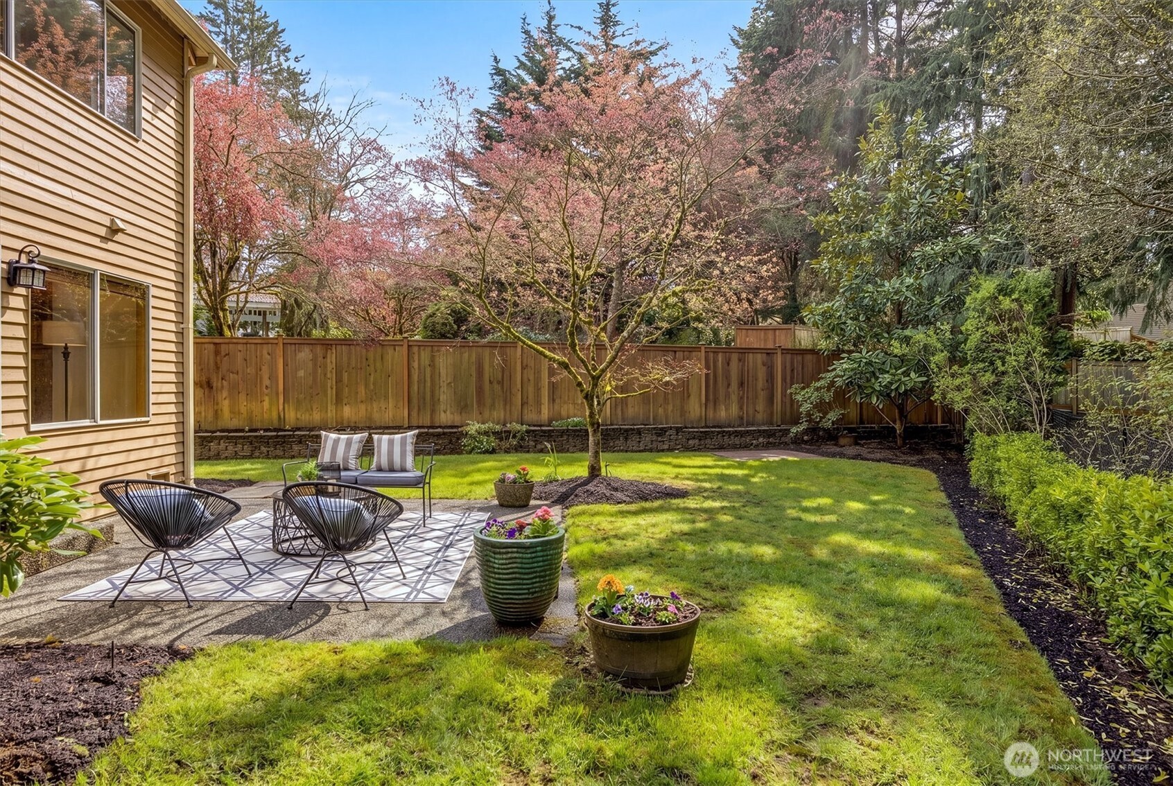 3911 240th Place SE, Sammamish, WA 98029