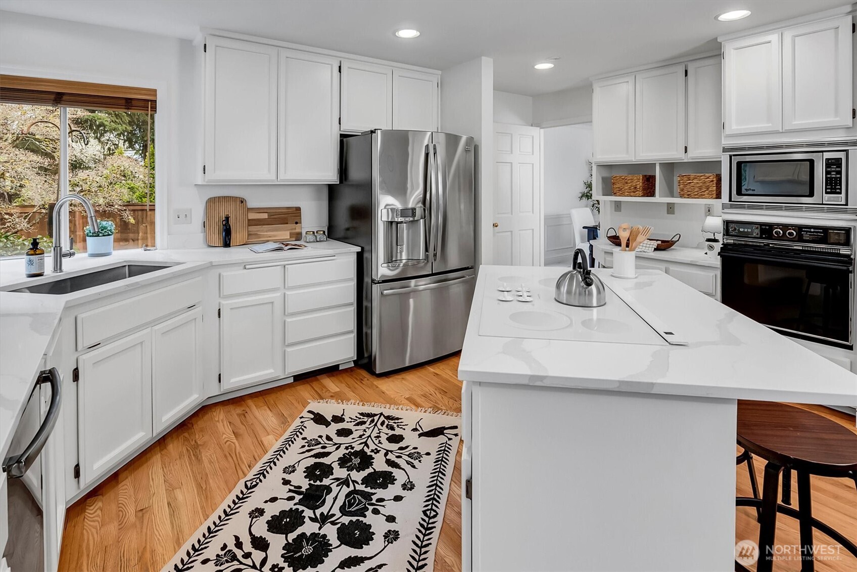 3911 240th Place SE, Sammamish, WA 98029