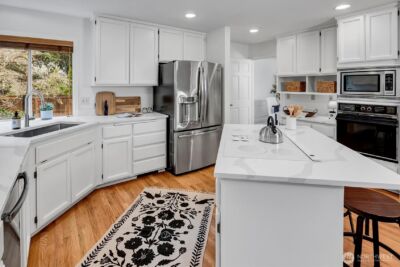 3911 240th Place SE, Sammamish, WA 98029 - Photo 10
