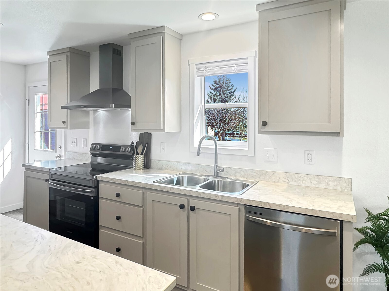 490 Highline Loop , Cle Elum, WA 98922