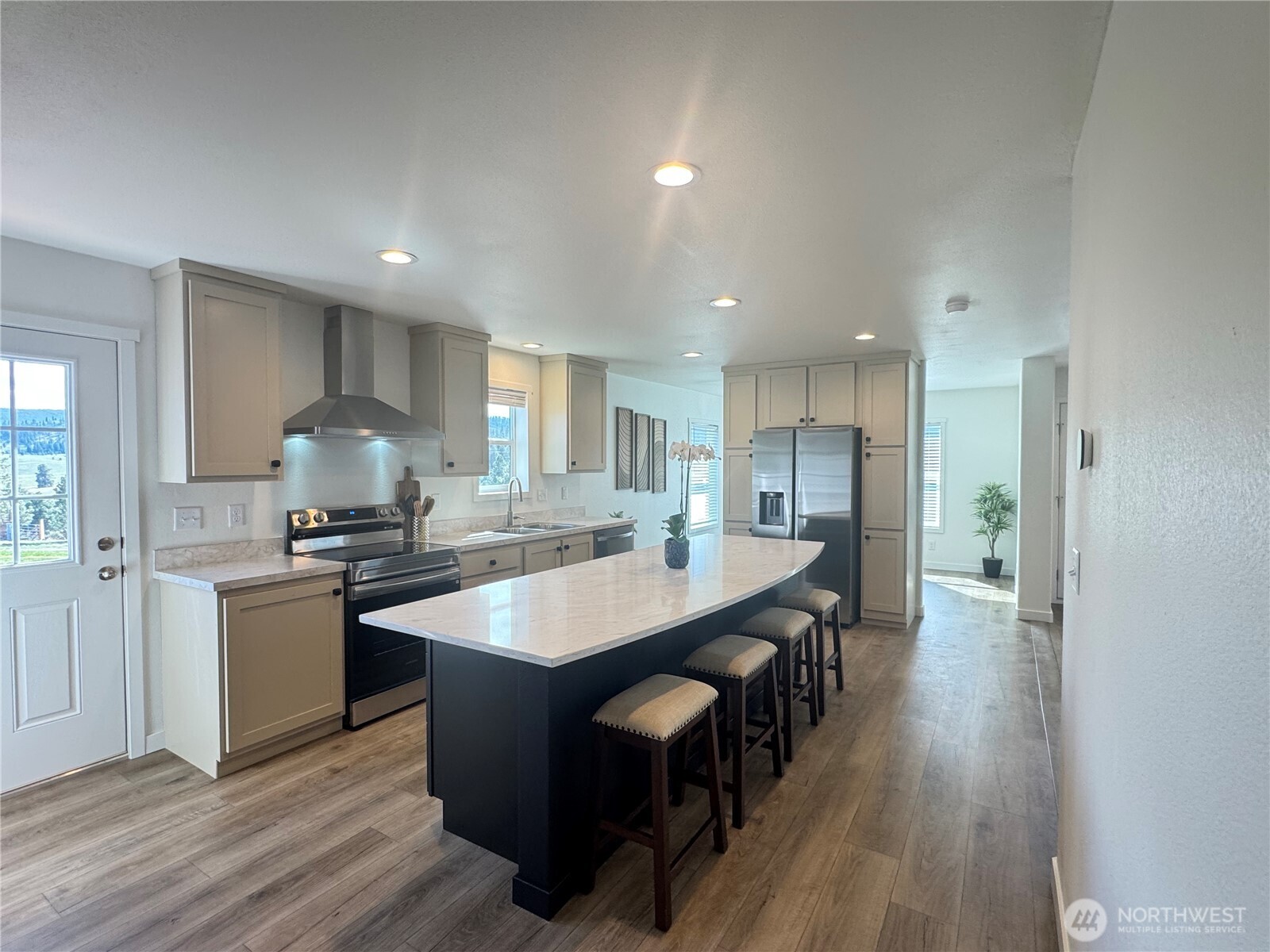 490 Highline Loop , Cle Elum, WA 98922