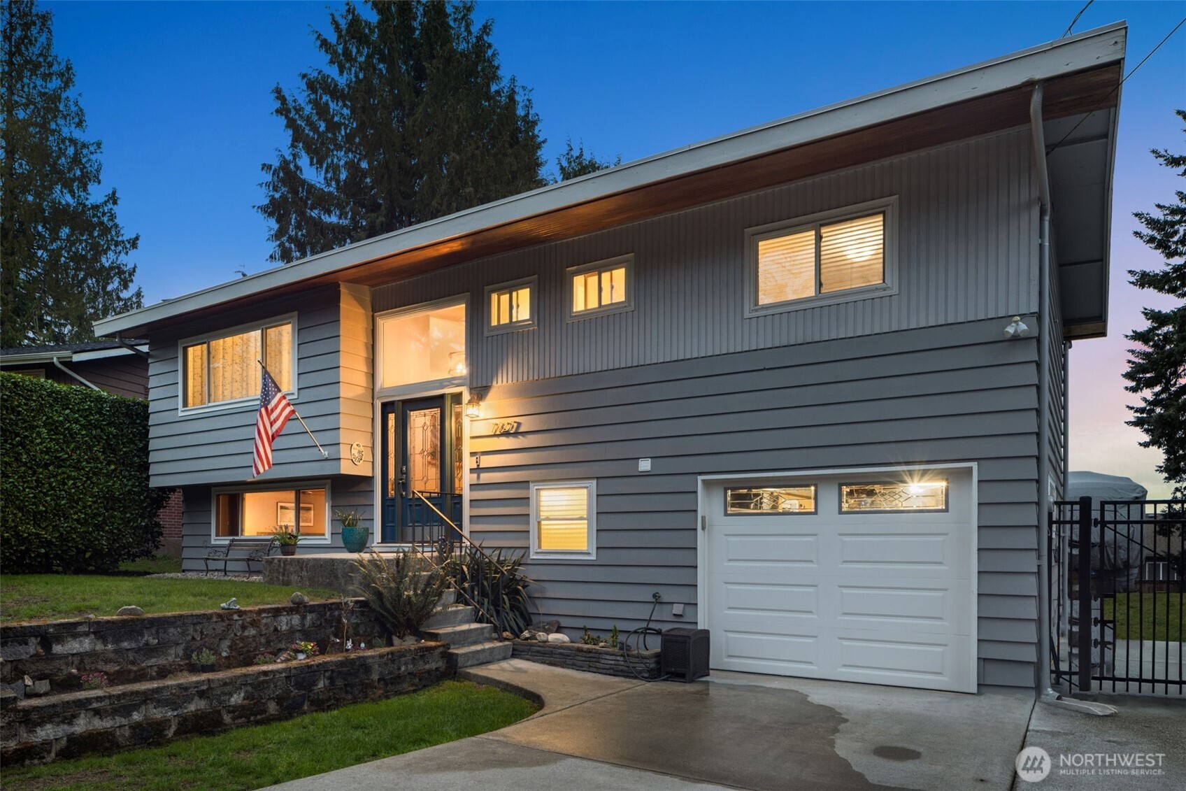 7627 NE 202nd Place , Kenmore, WA 98028