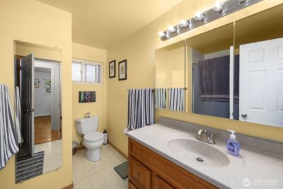 7627 NE 202nd Place , Kenmore, WA 98028 - Photo 20