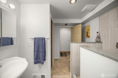 7627 NE 202nd Place , Kenmore, WA 98028 - Photo 26