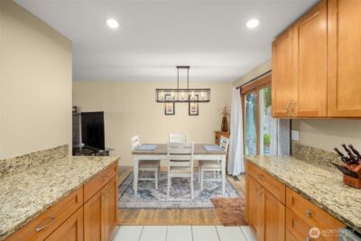7627 NE 202nd Place , Kenmore, WA 98028 - Photo 9