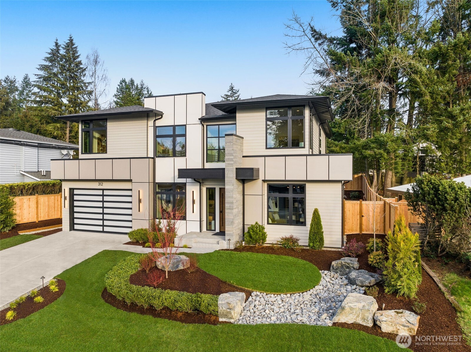 312 160th Avenue NE, Bellevue, WA 98008