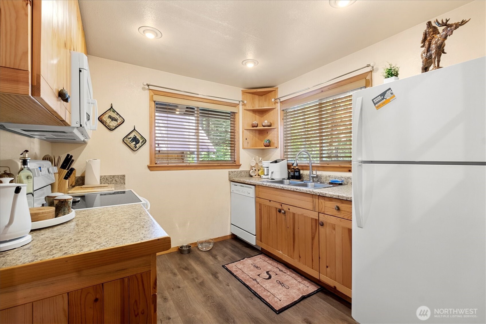 321 Paradise Drive , Ashford, WA 98304
