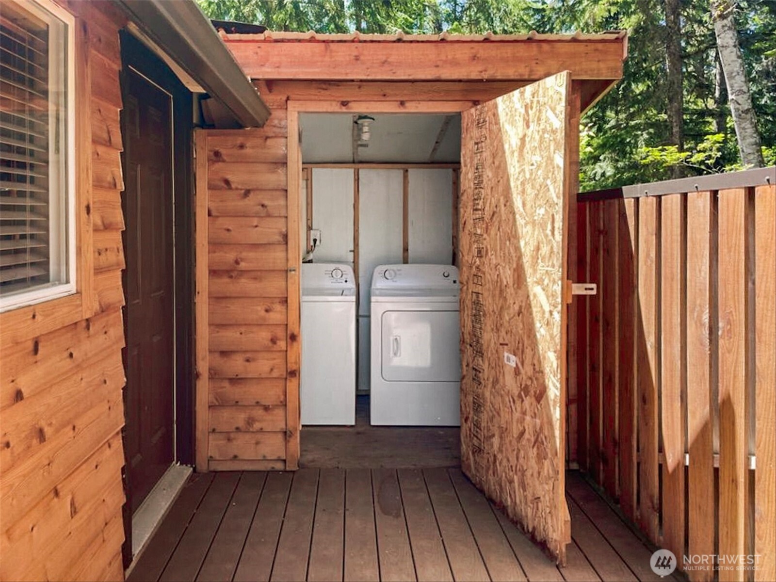 321 Paradise Drive , Ashford, WA 98304