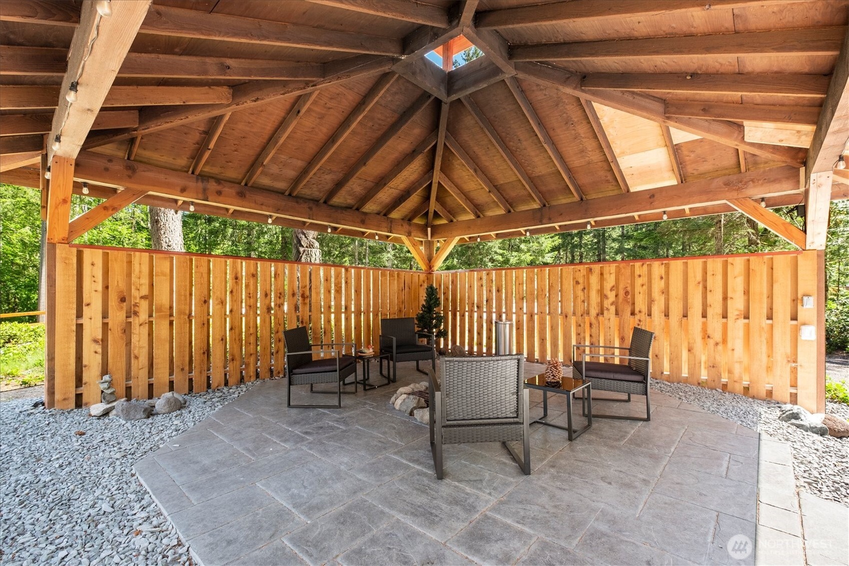 321 Paradise Drive , Ashford, WA 98304