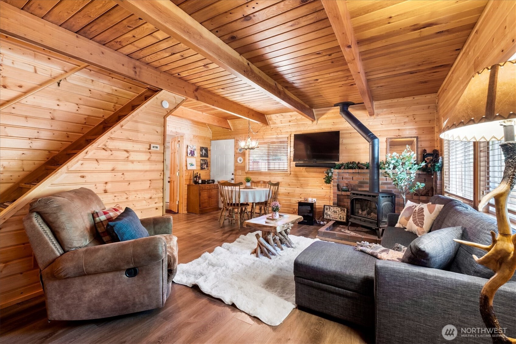 321 Paradise Drive , Ashford, WA 98304