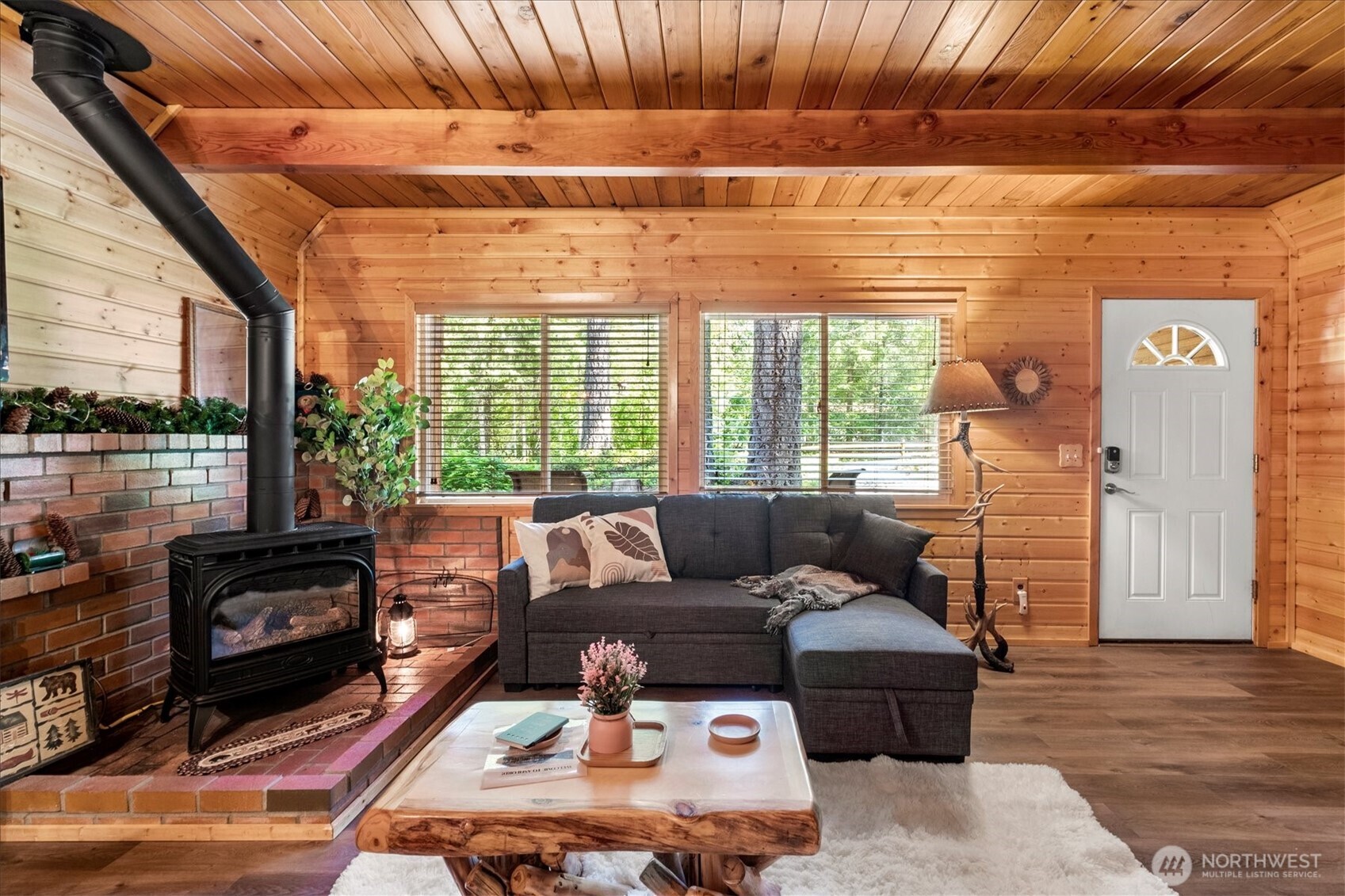 321 Paradise Drive , Ashford, WA 98304