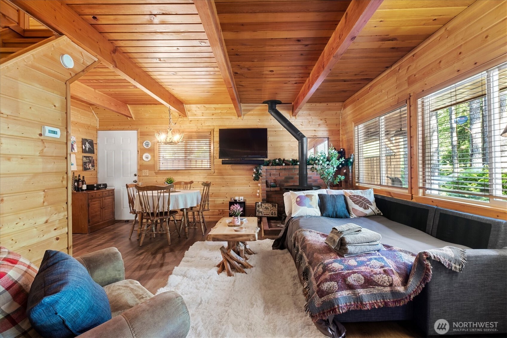 321 Paradise Drive , Ashford, WA 98304