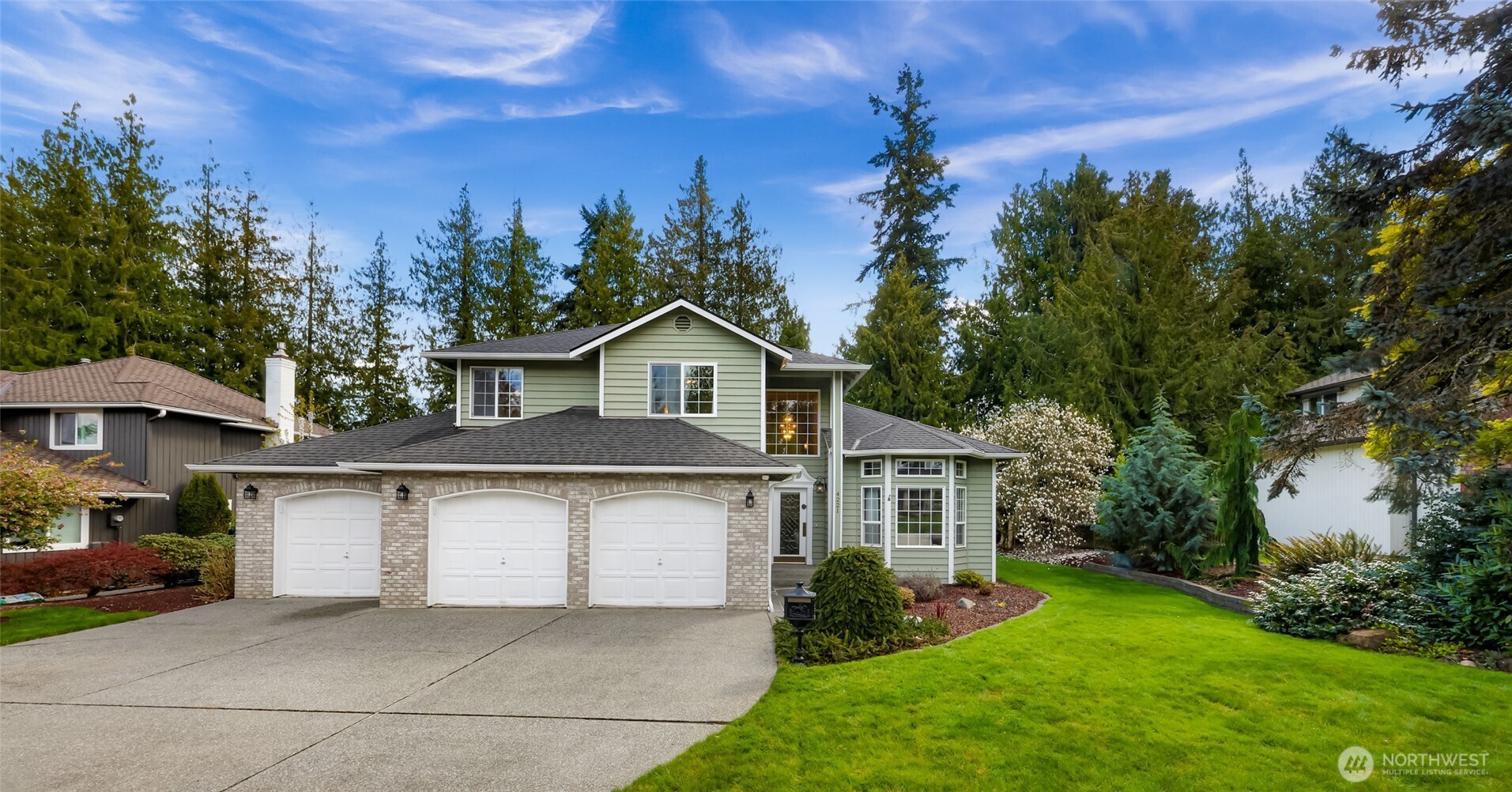 4221 Montgomery Place , Mount Vernon, WA 98274-8702