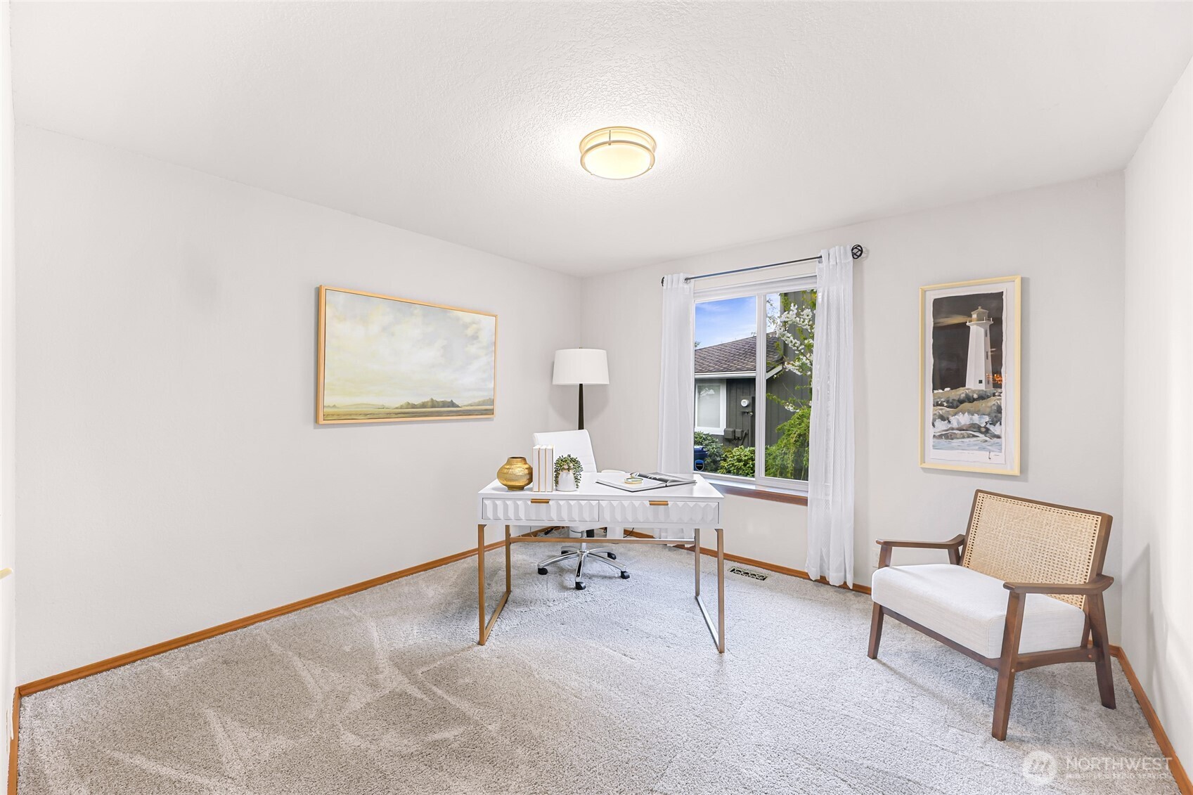 4221 Montgomery Place , Mount Vernon, WA 98274-8702