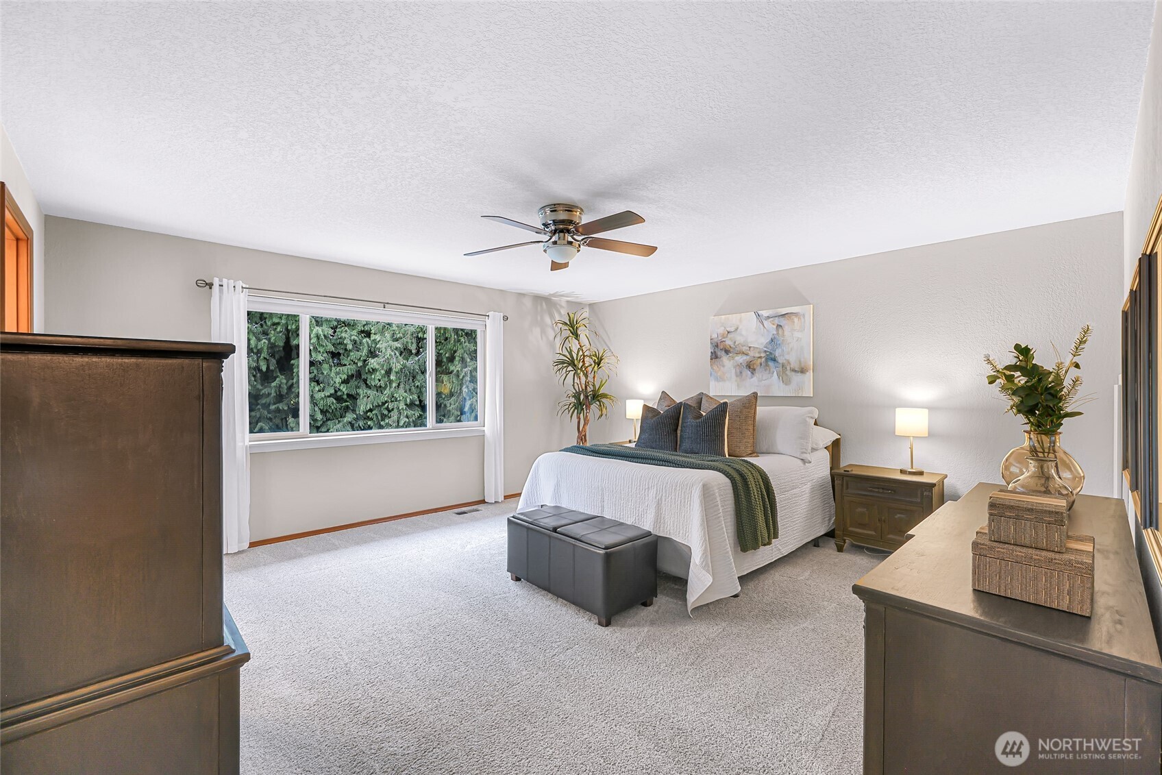 4221 Montgomery Place , Mount Vernon, WA 98274-8702