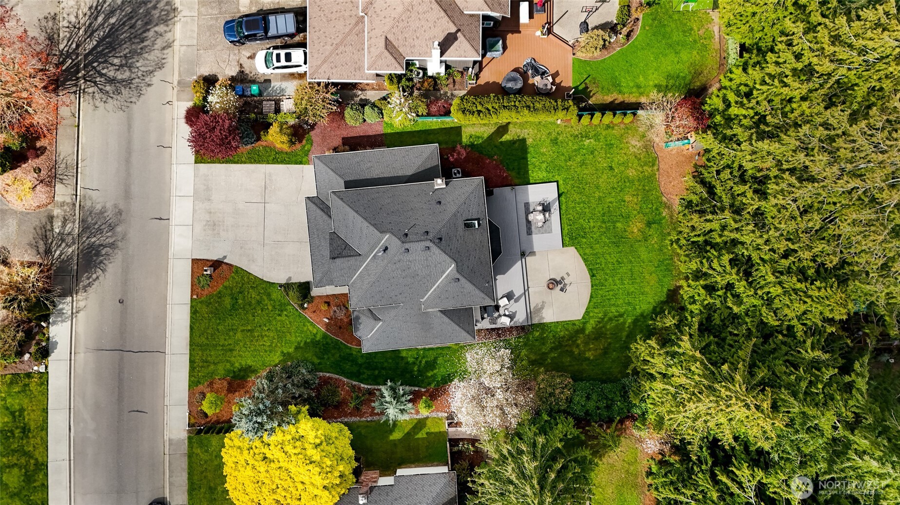 4221 Montgomery Place , Mount Vernon, WA 98274-8702