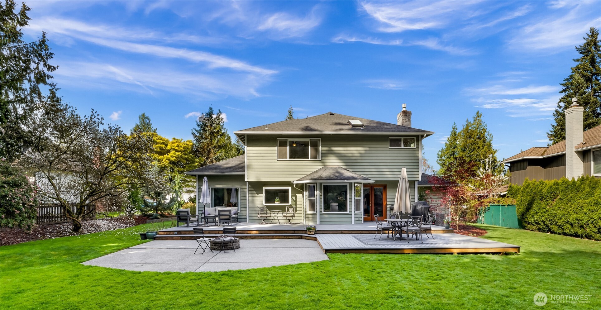 4221 Montgomery Place , Mount Vernon, WA 98274-8702