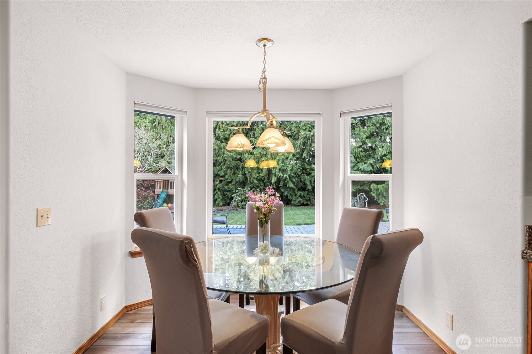 4221 Montgomery Place , Mount Vernon, WA 98274-8702