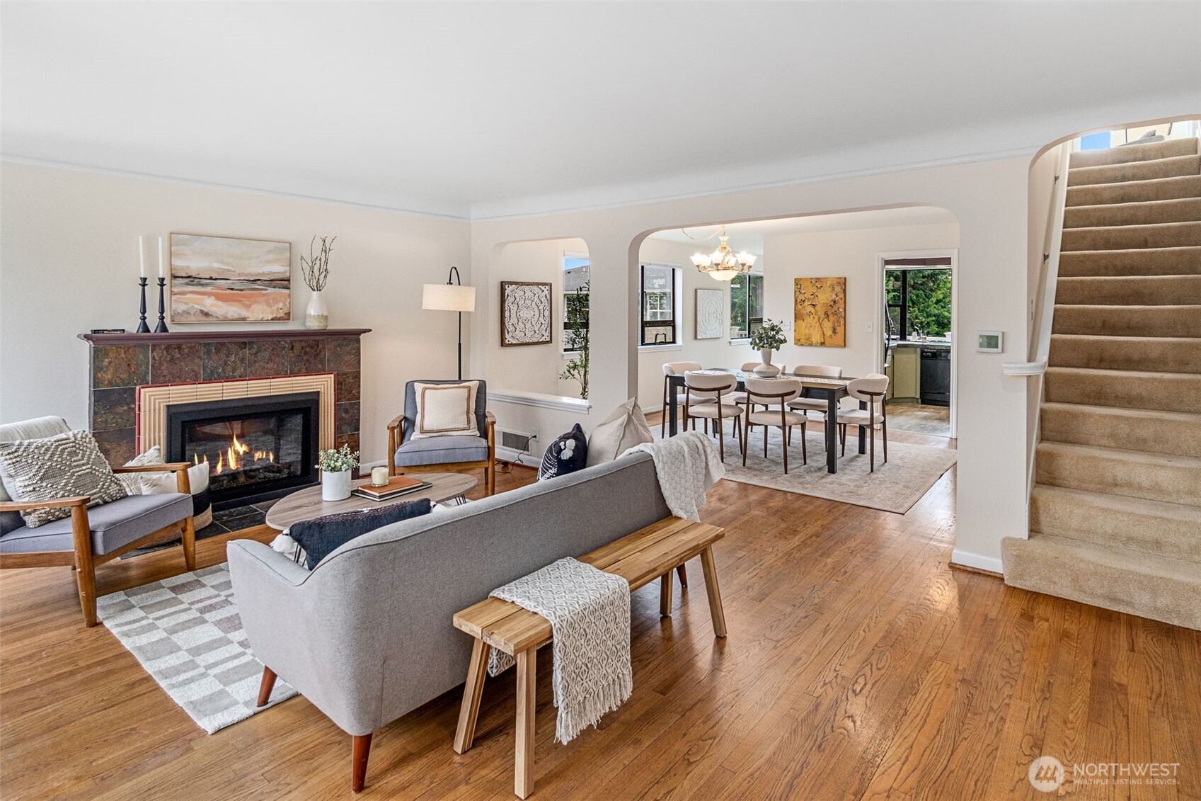 555 Galer Street , Seattle, WA 98109