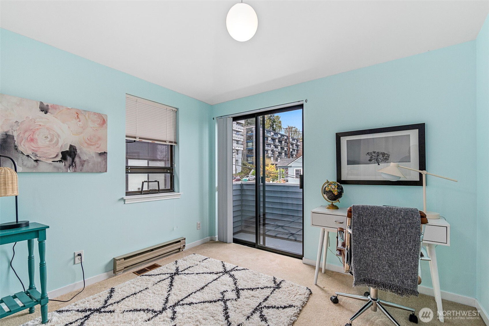 555 Galer Street , Seattle, WA 98109