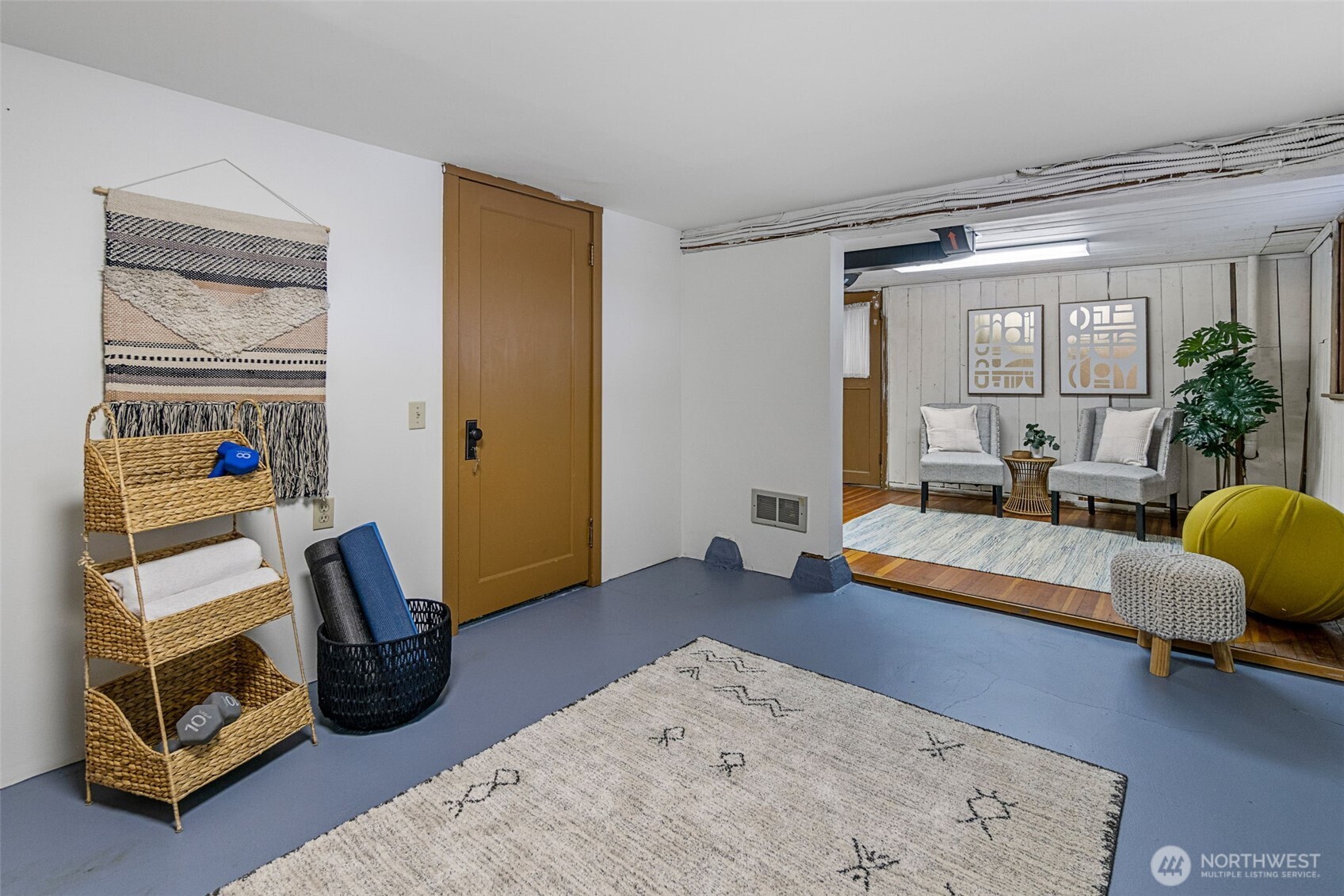 555 Galer Street , Seattle, WA 98109