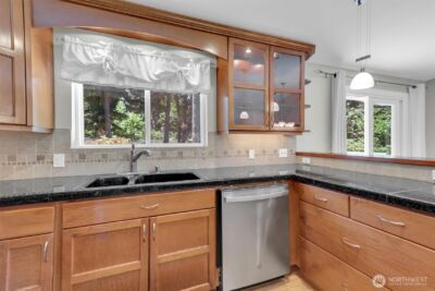 18803 156th Avenue NE, Woodinville, WA 98072 - Photo 9