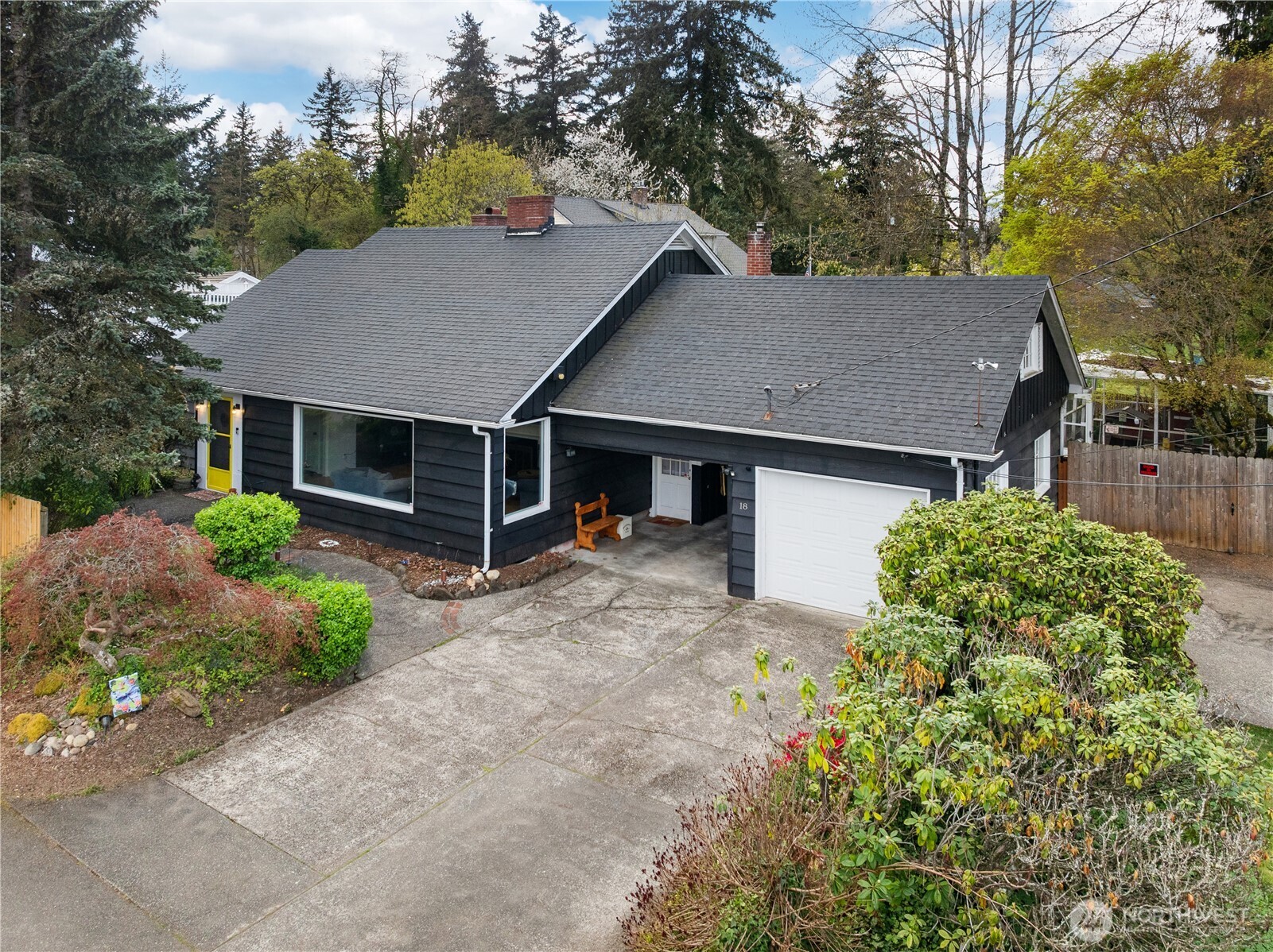 18 Ponce de Leon Crk SW, Lakewood, WA 98499