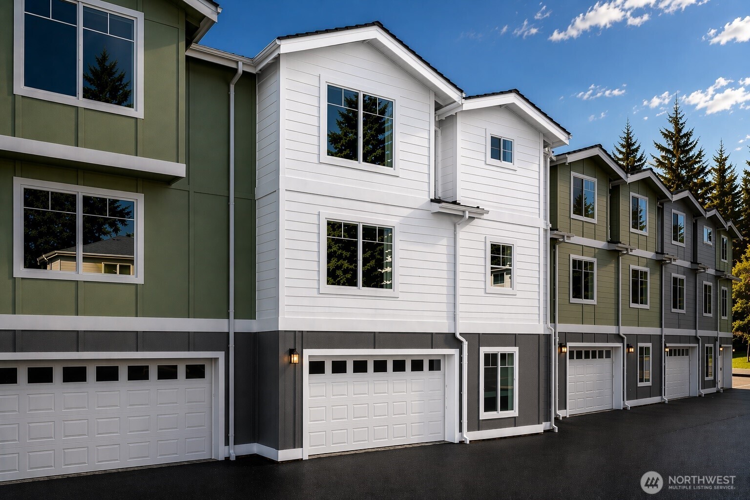 19505 Damson Road #B2, Lynnwood, WA 98036
