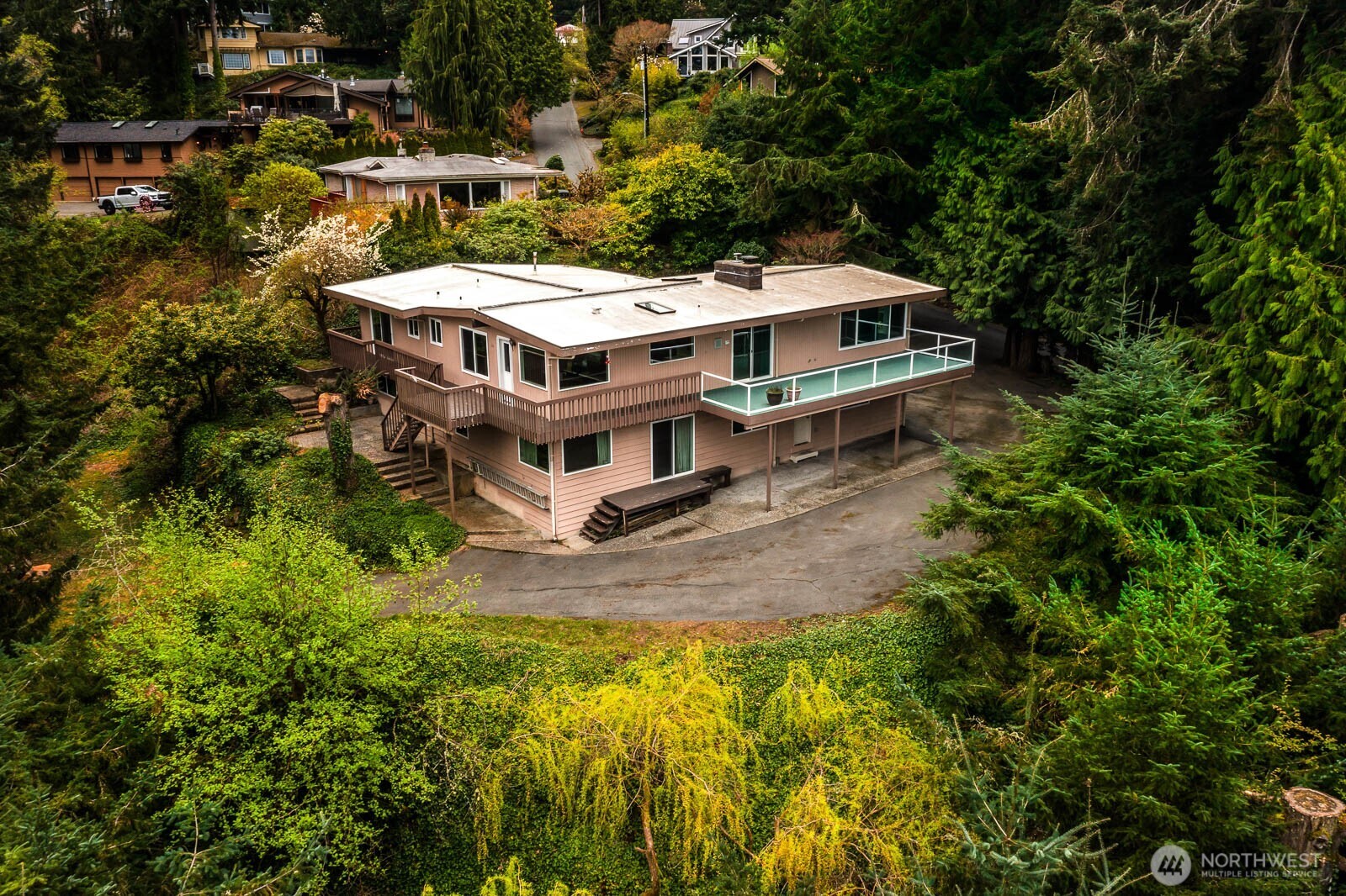 7413 Soundview Drive , Edmonds, WA 98026
