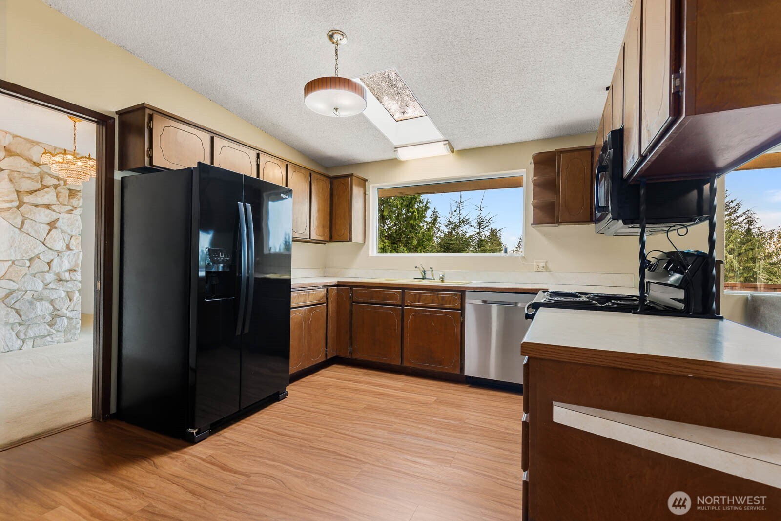 7413 Soundview Drive , Edmonds, WA 98026