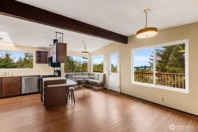 7413 Soundview Drive , Edmonds, WA 98026 - Photo 16