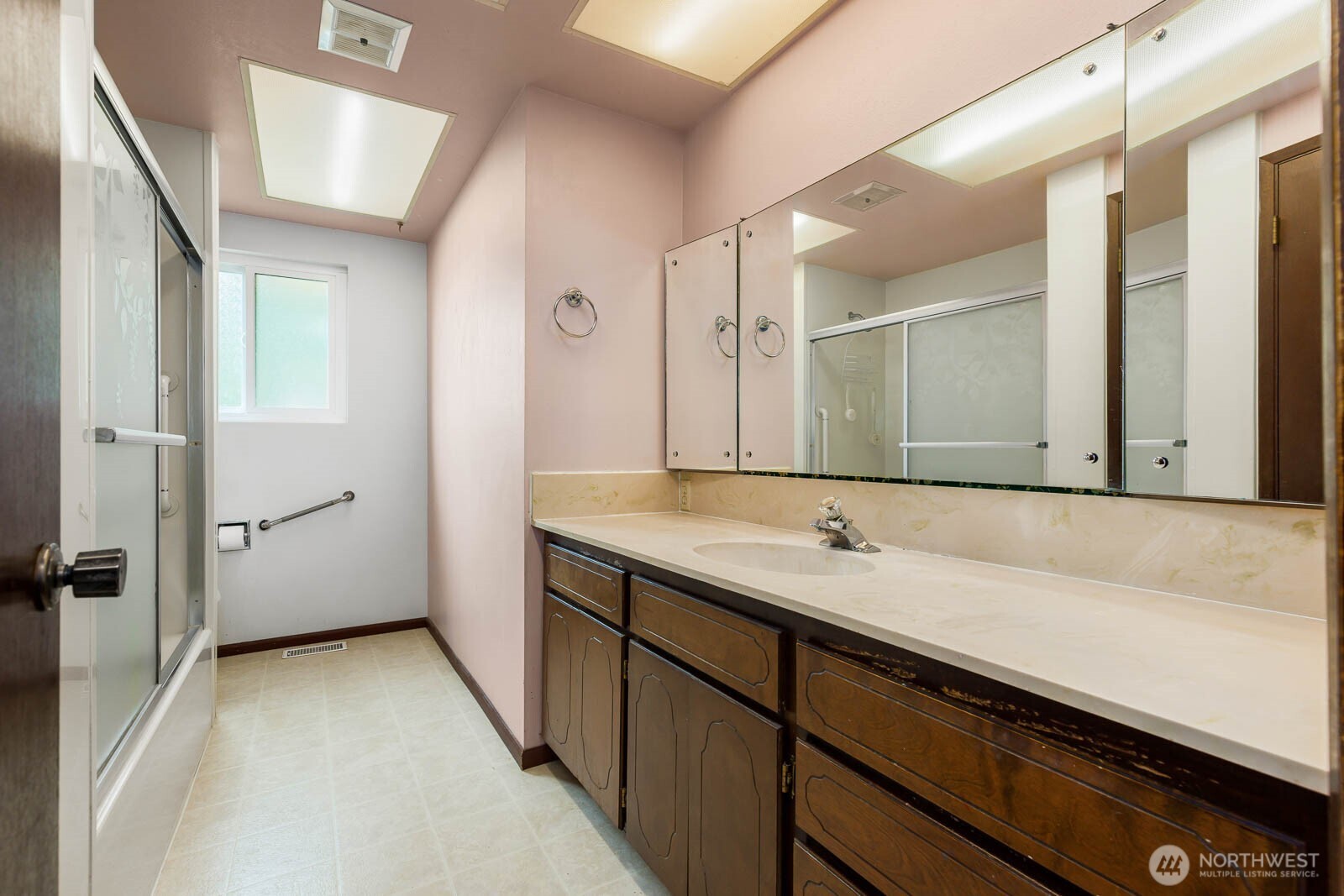 7413 Soundview Drive , Edmonds, WA 98026