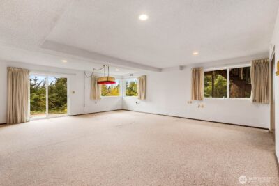 7413 Soundview Drive , Edmonds, WA 98026 - Photo 24