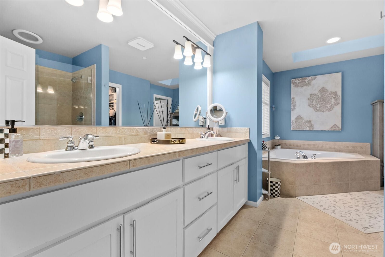 8907 NE 152nd Place , Bothell, WA 98011