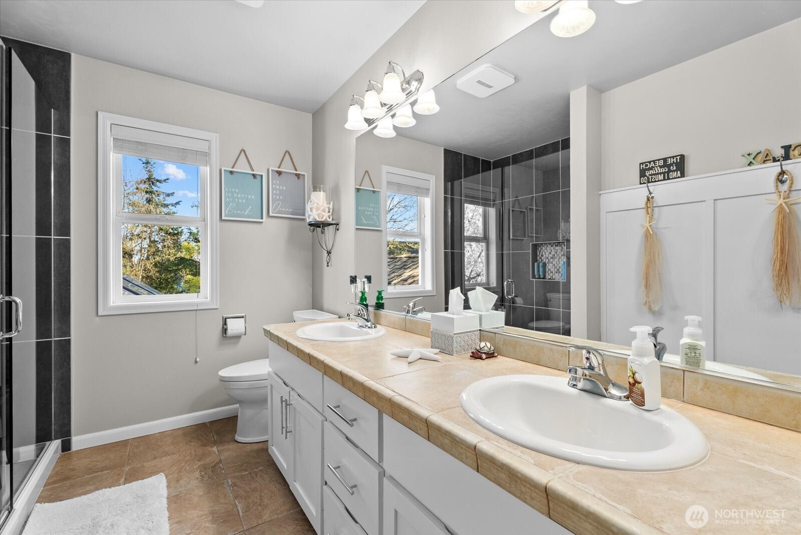 8907 NE 152nd Place , Bothell, WA 98011