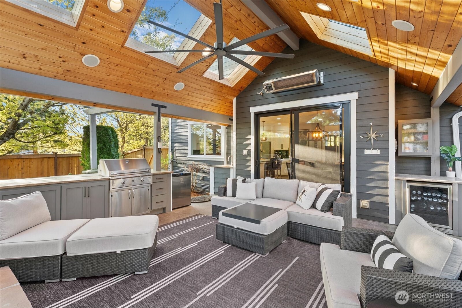 8907 NE 152nd Place , Bothell, WA 98011