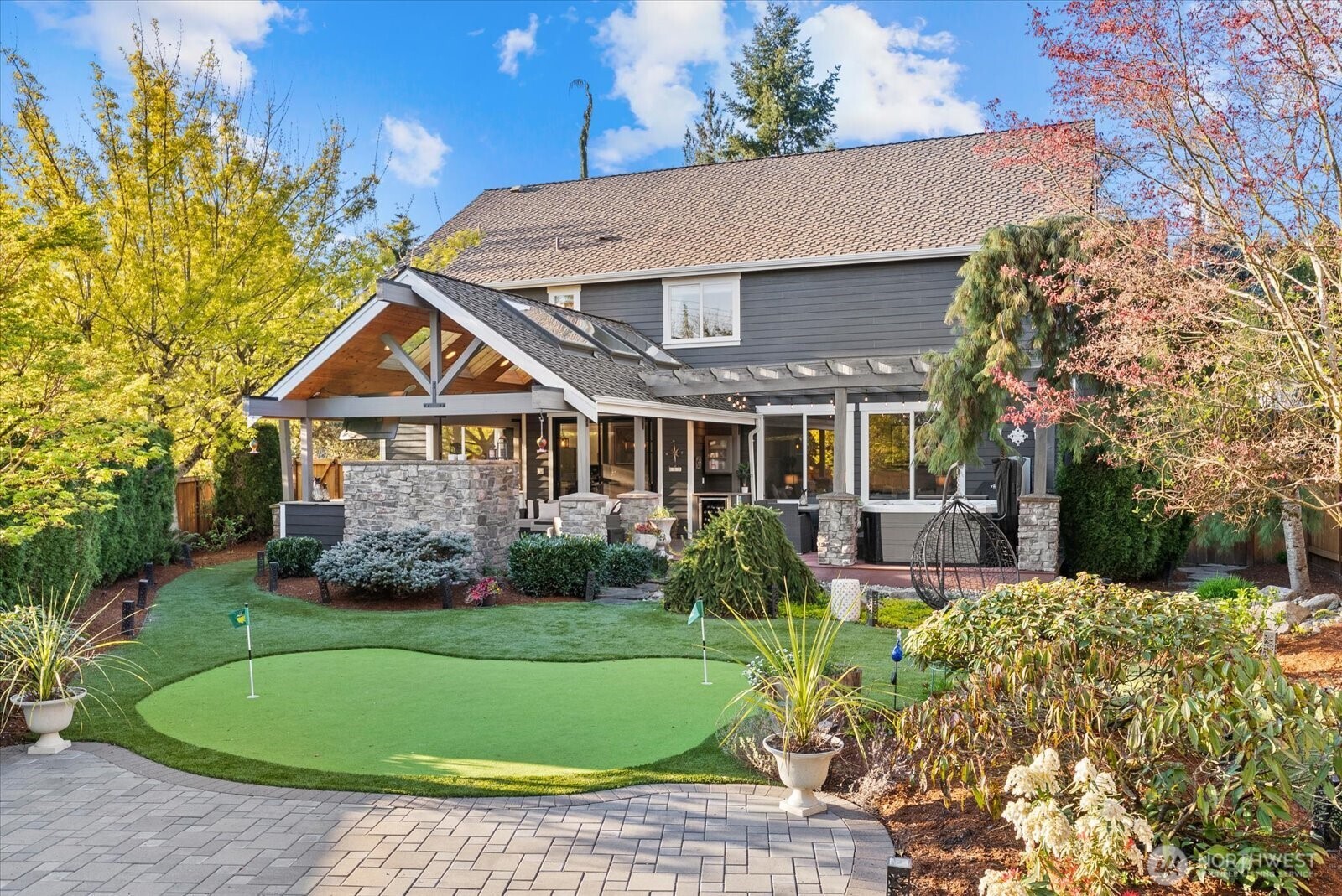 8907 NE 152nd Place , Bothell, WA 98011