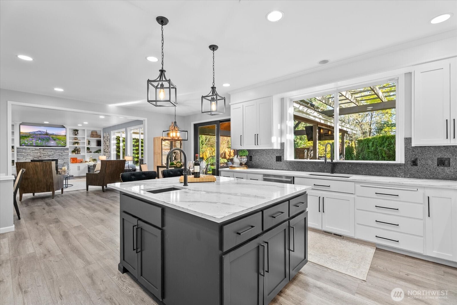 8907 NE 152nd Place , Bothell, WA 98011