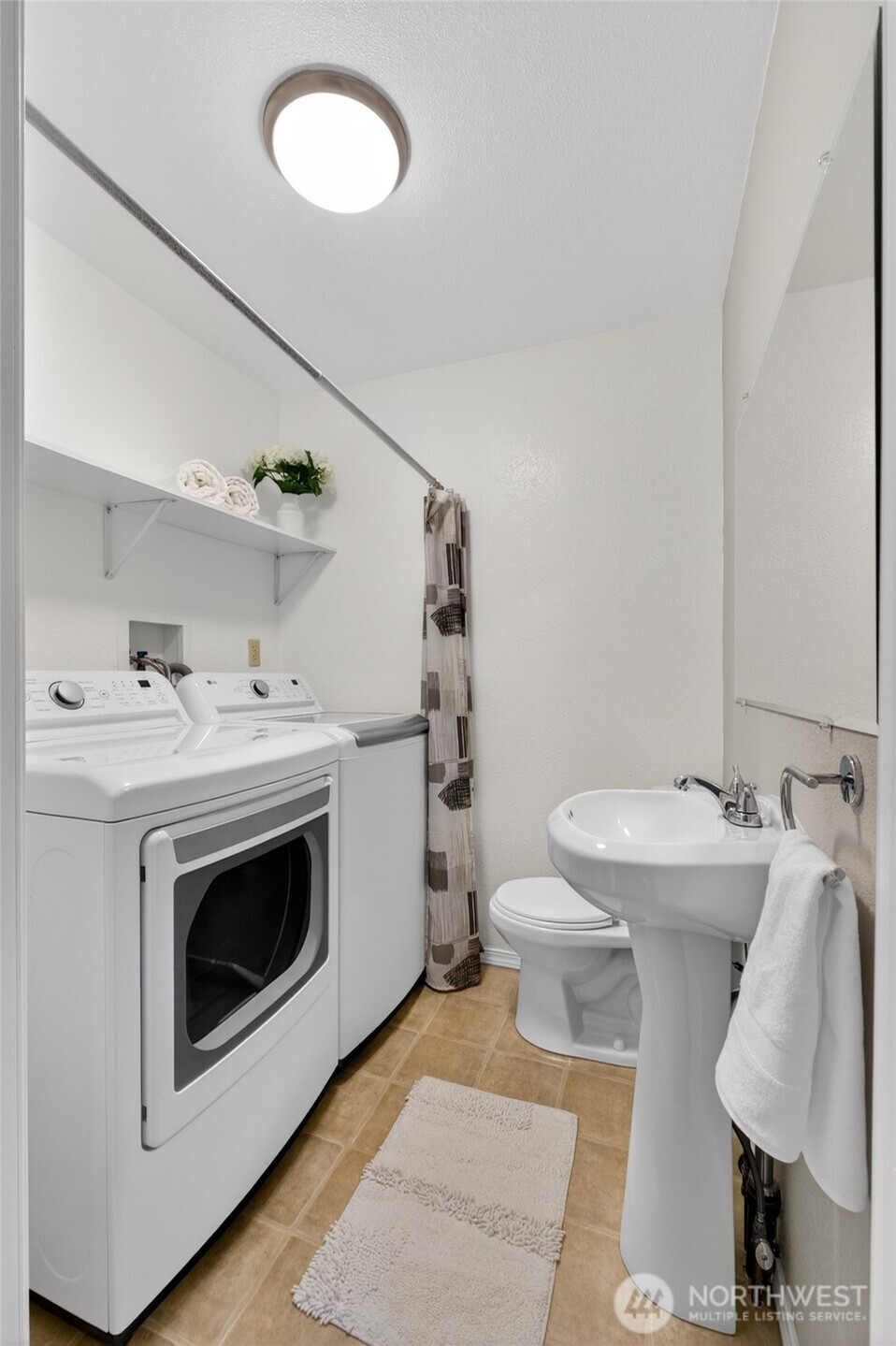 2528 S 354th Street , Federal Way, WA 98003