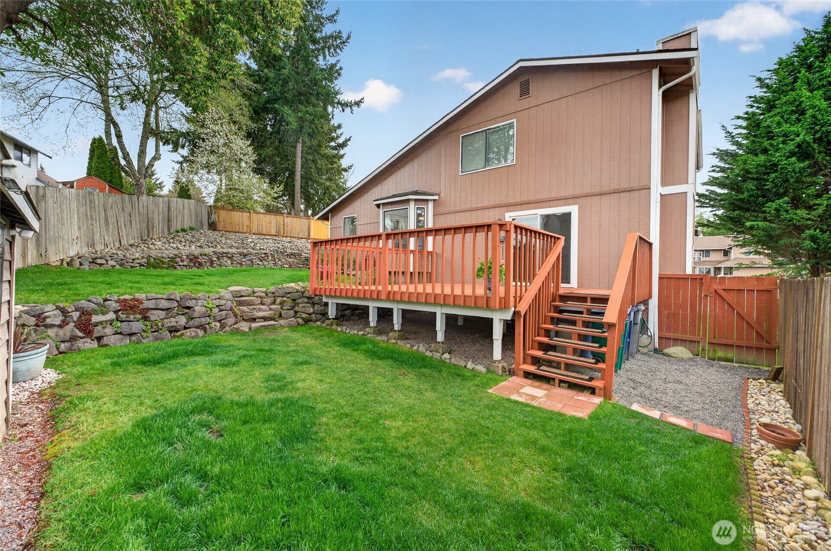 2528 S 354th Street , Federal Way, WA 98003