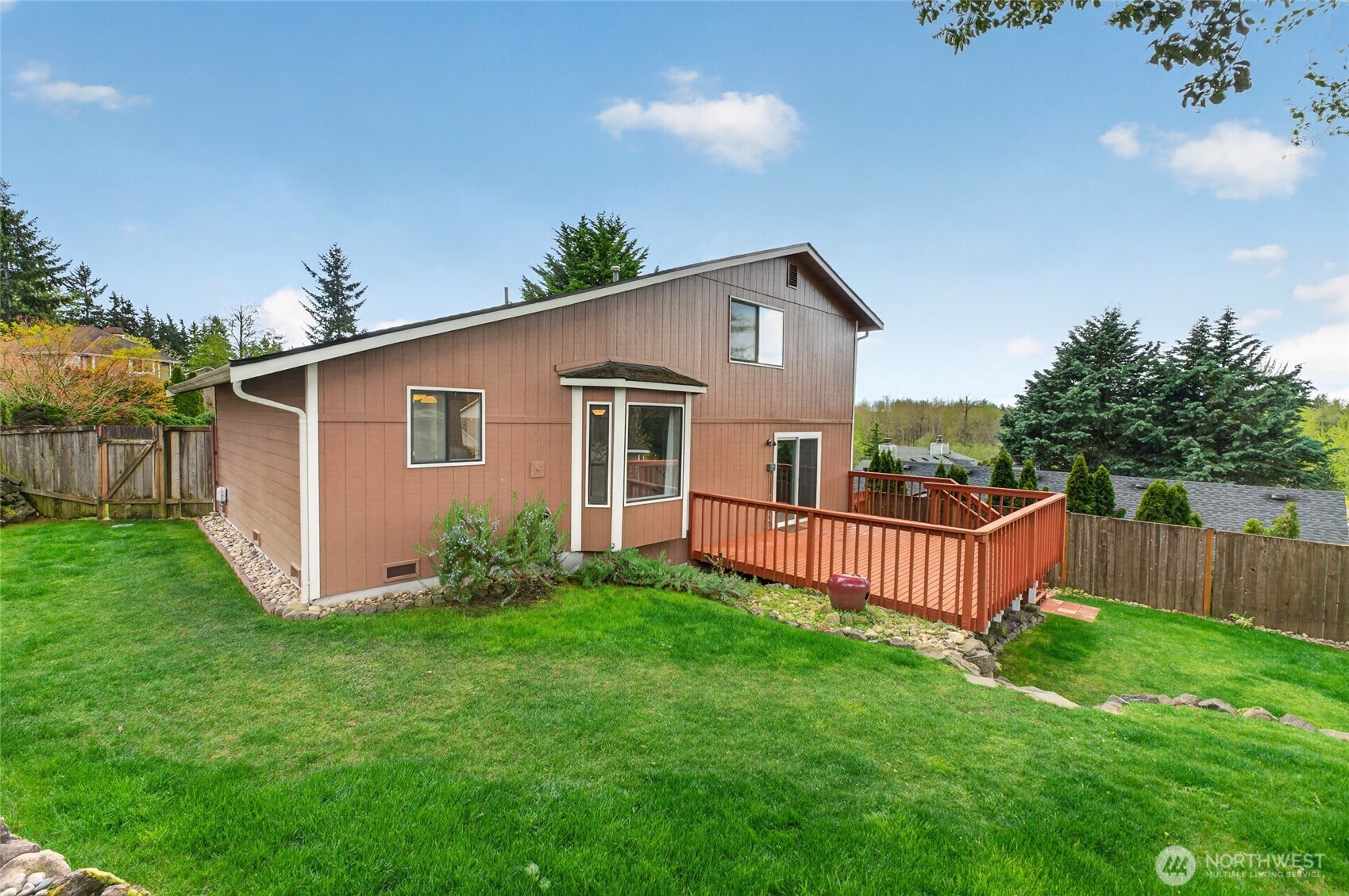 2528 S 354th Street , Federal Way, WA 98003