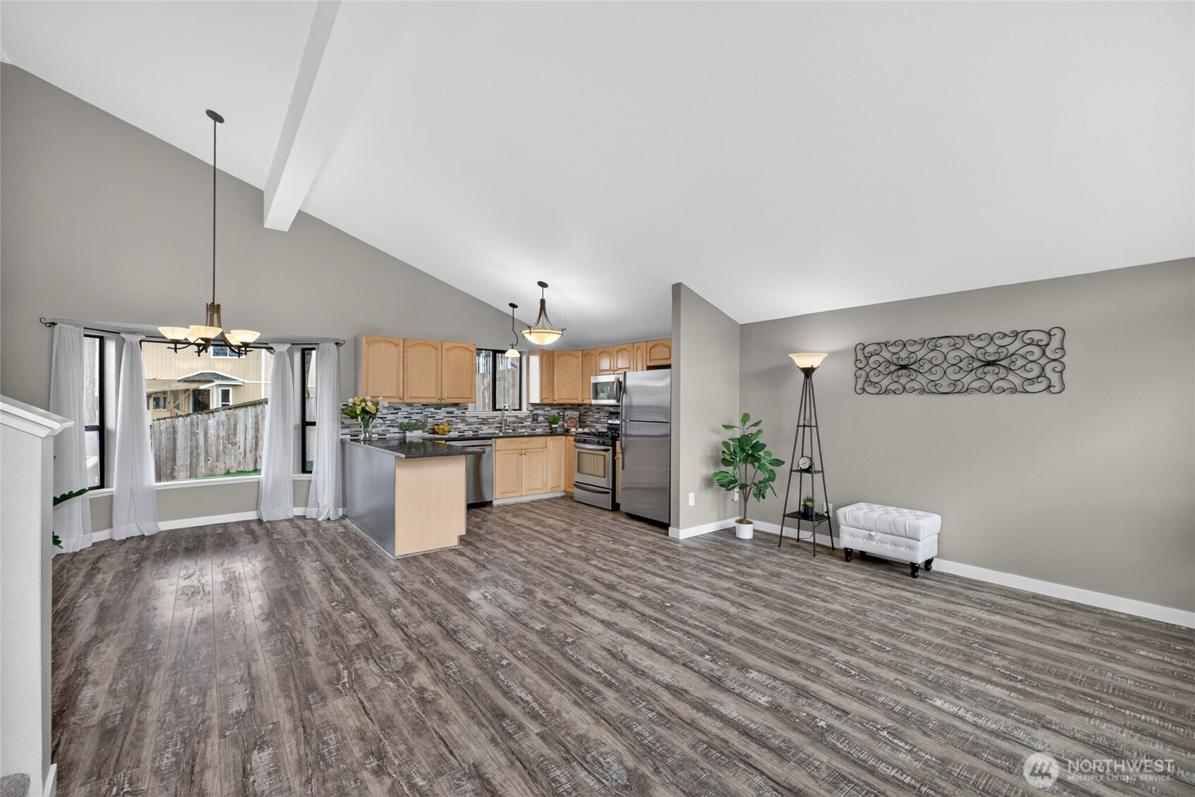 2528 S 354th Street , Federal Way, WA 98003