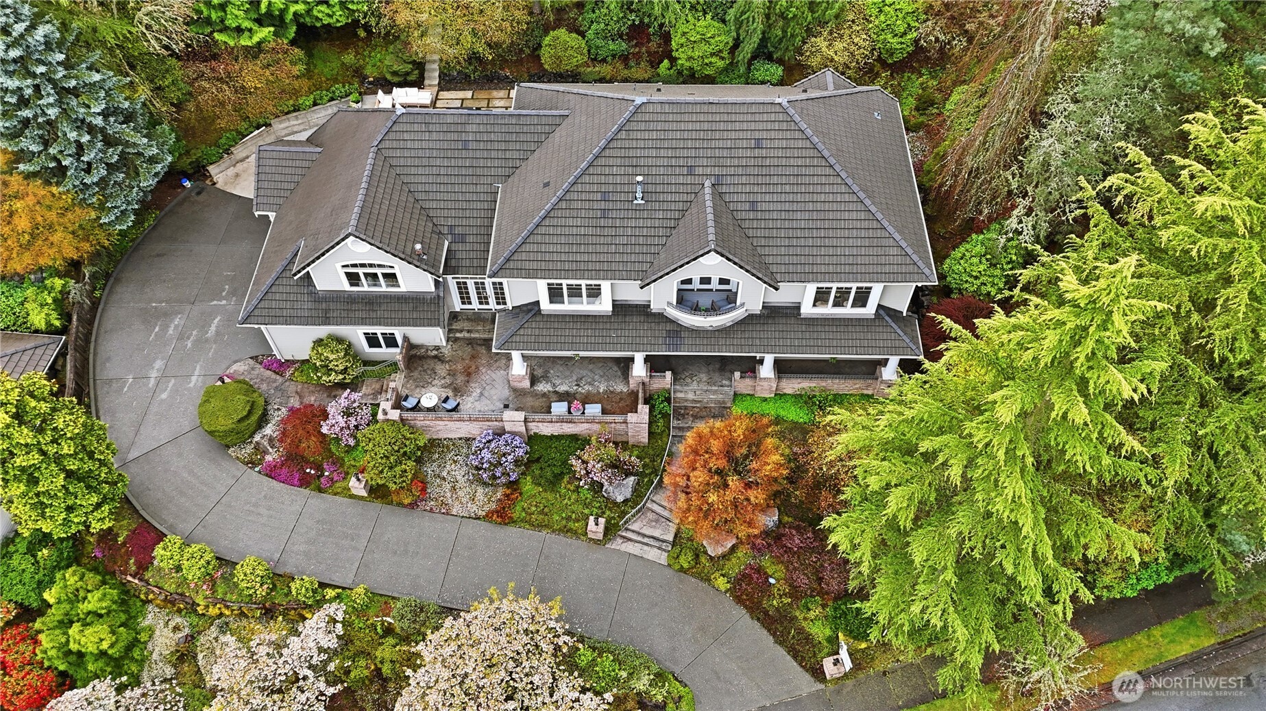 17141 SE 58th St , Bellevue, WA 98006