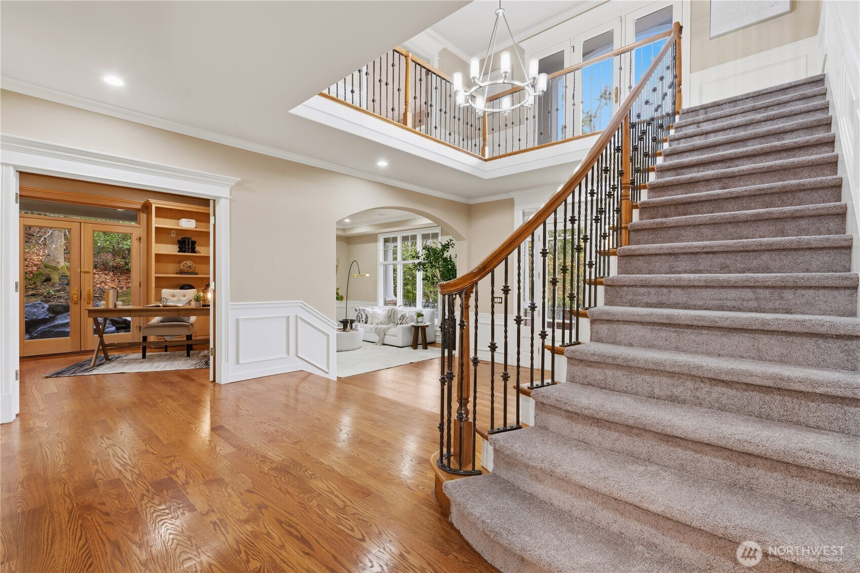 17141 SE 58th St , Bellevue, WA 98006
