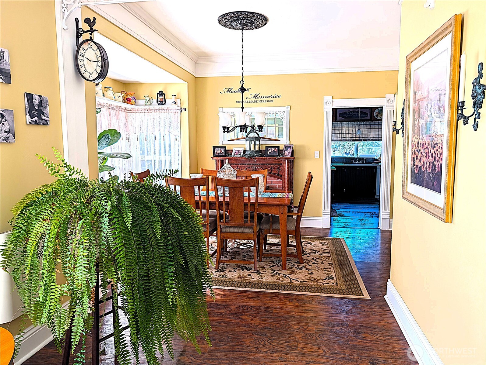 204 W Harris Avenue , Oakville, WA 98568